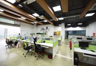 在线式泡沫箱胶带封箱机制作报价